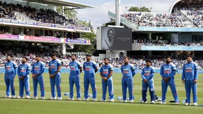 India players stand for a minute of silence in tribute to late cricketer Garfield Sobers at the start of the third ODI between England and India, at Lord's cricket ground (AP photo) Why are players wearing black armbands during the India vs England Lord's ODI?