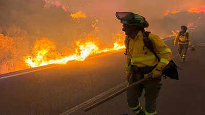 The wildfires now stretch across a vast area from the Atlantic coast. Three firefighters killed as deadly wildfires rage across southern Europe