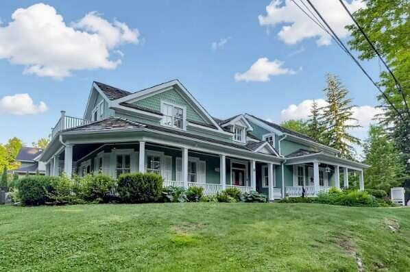 Gilmore Girls house