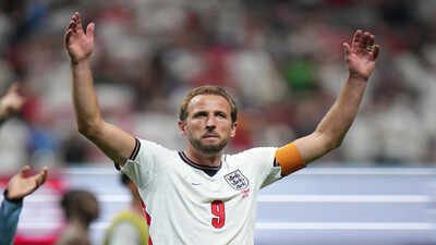 England's Harry Kane (9) celebrates after the World Cup round of 32 soccer match between England and Congo in Atlanta, Wednesday, July 1, 2026. (AP Photo/Jacob Kupferman) OFFSIDE | Yes, We KANE: Harry Kane saves England the blushes with shot heard round the World Cup