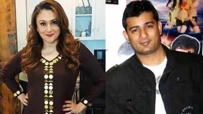 Aamir Khan's half brother Hyder Ali Khan forced ex-wife, actress Eva Grover to sleep with directors to get money: 'Ghar chalana hai, that was the end of everything'
