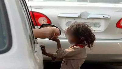 Search for food takes 4 kids to begging on streets after family dispute; police reunite them