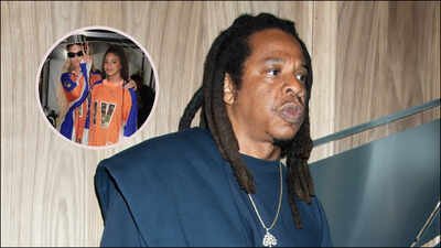 Jy Z invited his wife, Beyonce, and his 14-year-old daughter, Blue Ivy, on stage at the Yankees Stadium on Friday to start off his 30th anniversary series concerts. (Instagram) Beyoncé and Blue Ivy join Jay Z on stage for surprise performance: Sings ‘Can’t Knock the Hustle’ and ‘Feelin It’ with his family