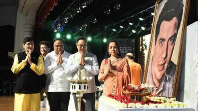 Pic: X Hema Malini pays emotional tribute to late husband Dharmendra as she marks 60 years in cinema- PICS