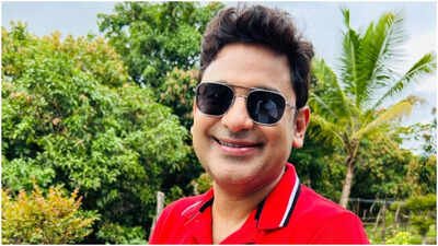 Manoj Muntashir expresses his concern over the students' protest.(Image Credit: Instagram) NEET paper leak: Manoj Muntashir says ‘students should be listened to'; but he feels ‘the youth is being misled’ - Exclusive