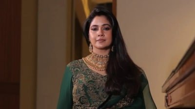 Narayani Shastri made her television debut on DD with Kahani Saat Pheron Ki. Narayani Shastri made her television debut on DD with Kahani Saat Pheron Ki.