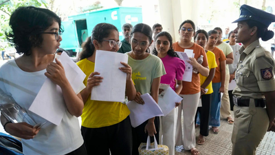 Representative Image. Rickshaw puller's grandson becomes first from Bihar village to crack NEET UG, advises consistency to aspirants