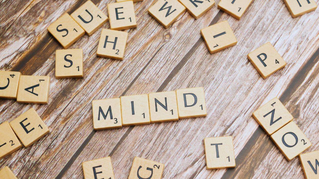 orgetting why you walked into a room is generally not the same thing as losing memories forever.