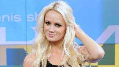 Party Rock Anthem fame Lauren Bennett passes away at 37; G.R.L. members pay tribute, cause of death not disclosed Party Rock Anthem fame Lauren Bennett passes away at 37; G.R.L. members pay tribute, cause of death not disclosed