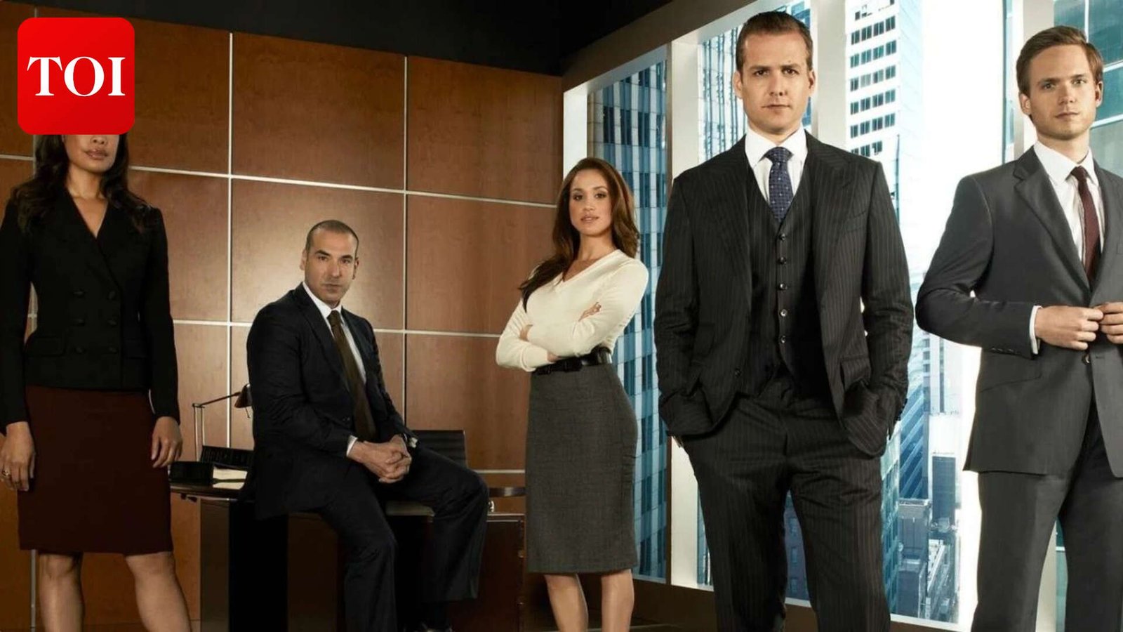 Patrick J. Adams hopes to reunite the original 'Suits' cast<br>