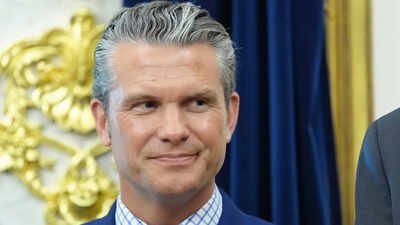 Pete Hegseth has apparently declared a war on beards 'No more beardos': Pentagon steps up US military grooming crackdown