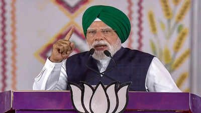 'Kattar Beimaan Party': PM Modi attacks AAP on corruption, law and order at Jalandhar rally