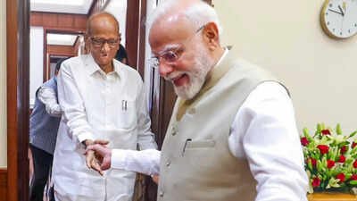 Sharad Pawar meets PM Modi, timing fuels buzz of delimit bill talk