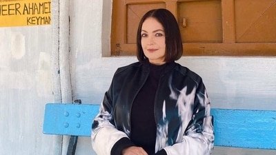 Pooja Bhatt tweeted about DU warning students to stay away from Jantar Mantar.