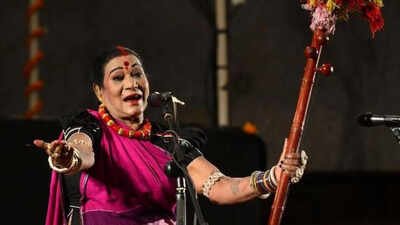 Renowned Pandavani folk singer Teejan Bai, a Padma Vibhushan awardee, passed away at 70 in Raipur after a prolonged illness Pandavani legend Teejan Bai dies at 70 in Raipur after prolonged illness