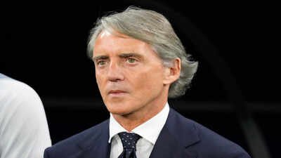 Roberto Mancini returns to rescue Italy after three straight FIFA World Cup misses