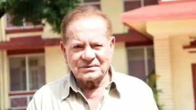 Screenwriter Salim Khan once talked about how important it is to draw a line between being frank and being offensive. ‘Frank nai ho, aap batameez ho’: When Salim Khan highlighted the difference between being straightforward and offensive