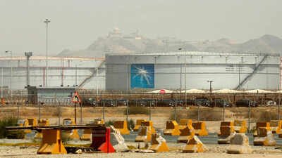 Representational image Saudi Arabia effects deepest crude price cut in 26 years