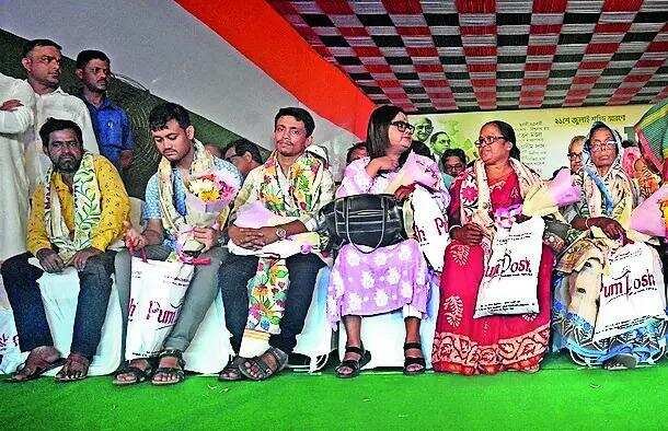 Schism in July 21 martyrs’ families reflects schism within Trinamool.