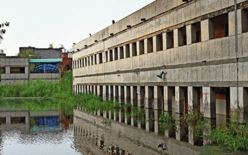 School under water