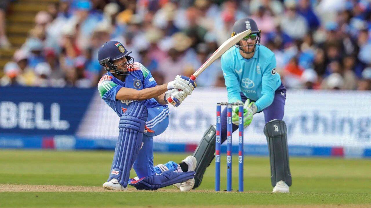 Shubman Gill sweeping