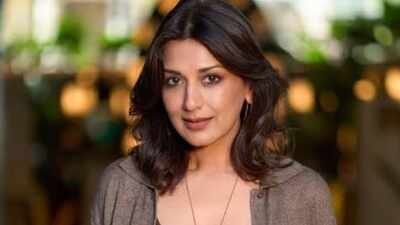 Sonali Bendre's diet and fitness at age 51 includes 18-20 hours of fasting, the actress revealed she followed autophagy for healing from stage IV metastatic cancer