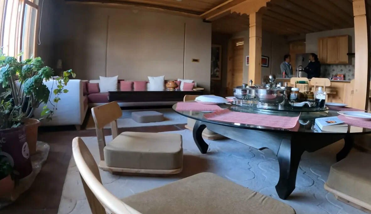 Sonam-Wangchuks-living-room.