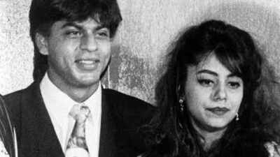 Shah Rukh Khan adapted Hindu name Abinav to meet Gauri's parents before they got married, she changed her name to Ayesha during their 'nikaah'