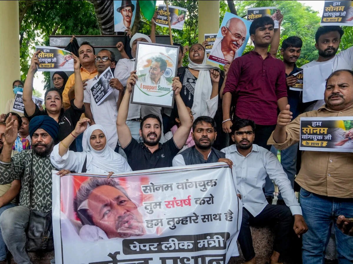 Students at Jantar Mantar are using art to protest alleged paper leaks