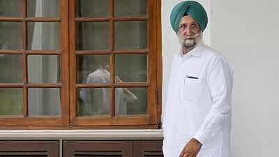 Sukhjinder Randhawa’s meeting with Amit Shah fuels buzz amid Punjab Congress reshuffle