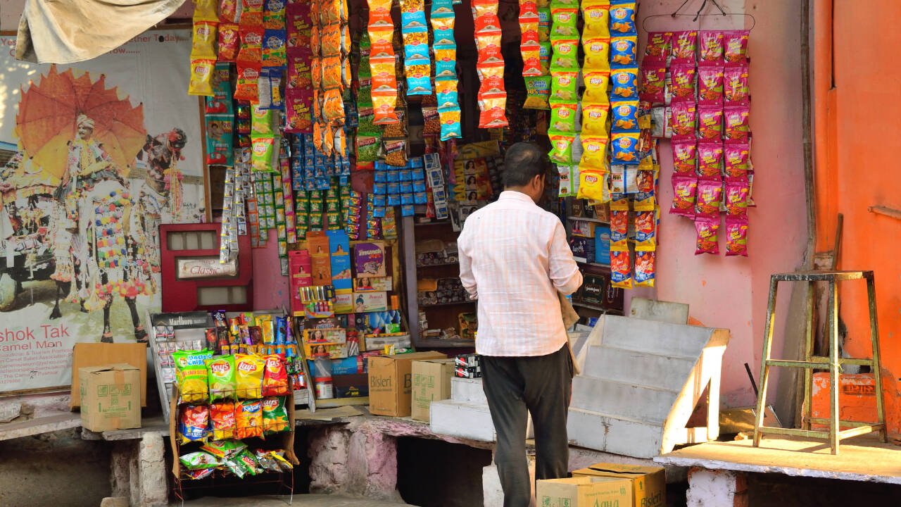 The order invokes Section 30(1) of the Food Safety and Standards Act, 2006, to enforce the FSSAI’s Safe Food and Balanced Diets for Children in School Regulations, 2020, rules that took effect from July 2021.