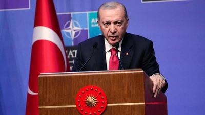 The presentation of the pistols came as NATO leaders agreed to strengthen the alliance's military capabilities amid ongoing conflicts in Ukraine and the Middle East Turkey's Erdogan gifts Starmer, Carney engraved pistols at Nato Summit