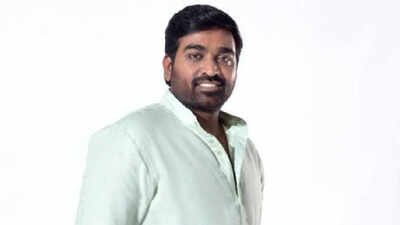 'No matter when creditors came, I sat beside my dad': Vijay Sethupathi opens up about debt, daily wage jobs and the struggles that shaped his life