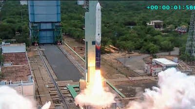 Despite 35 minute delay Vikram-1 keeps date with Indian space history with Mission Aagaman success