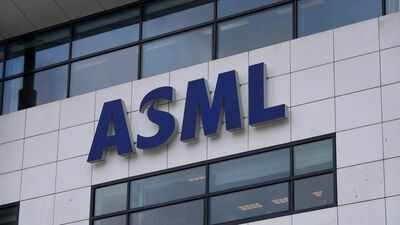 While tech layoffs cross 1 lakh in US, Europe's biggest technology company is offering employees $20,000-plus bonus if they stay until 2030