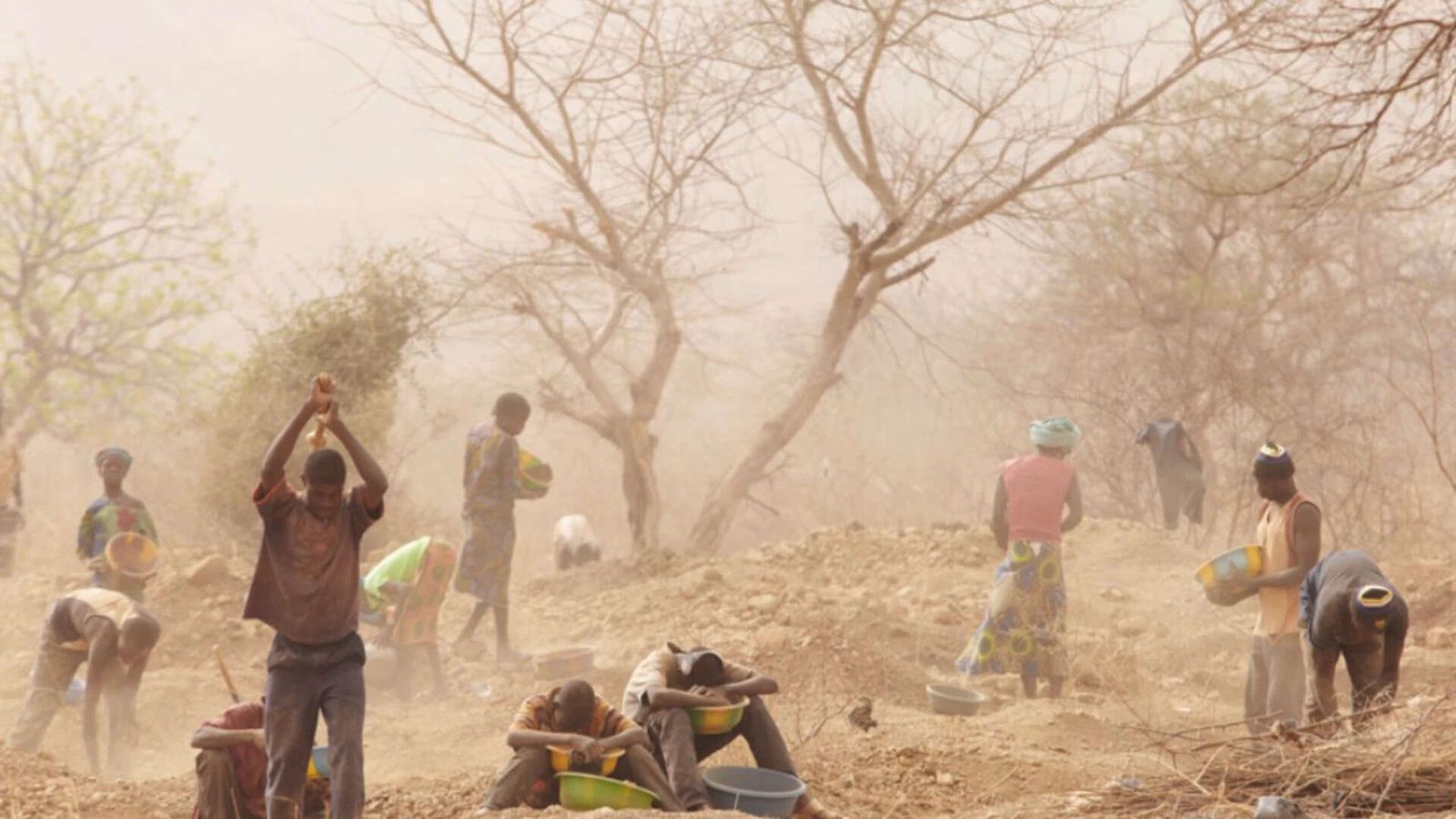 Workers at a gold mine in Burkina Faso. (Andy Hall- International photography award)
