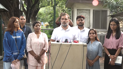 'No need to apologise': Rahul meets student protesters, slams PM Modi, Shah over police brutality