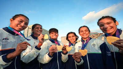 Glasgow: From left, Indian women boxers silver medallist Lovlina Borgohain (75kg) and gold medallists Jaismine Lamboria (57kg), Priya Ghanghas (60kg), Preeti Pawar (54kg), Sakshi Chaudhary (51kg) and Arundhati Choudhary (70kg) after the boxing events at the 23rd Commonwealth Games (CWG), in Glasgow, Scotland. (PTI Photo/Ravi Choudhary) (PTI08_02_2026_000060A) *** Local Caption *** CWG 2026: India’s medal-heavy Saturday delivers seven boxing golds, 16-medal bonanza and fourth-place rise