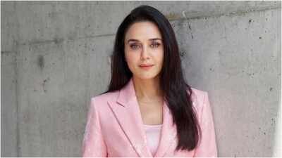 <b>‘I was shaking’: Preity Zinta recalls comeback nerves after 8 years, says Sunny Deol helped her through day one on sets of 'Batwara 1947'</b>