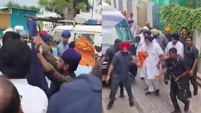 Shiromani Akali Dal president and former Punjab deputy chief minister Sukhbir Singh Badal was attacked with a kirpan. Sukhbir Badal attacked with kirpan at Nanded gurdwara, cop injured while foiling assault: How it unfolded