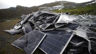 Solar Panel Waste: The Unknown Side of Solar Power By 2060, discarded solar panels could total 297 to 402 million tonnes worldwide; recycling them could generate almost $1 trillion in economic benefits