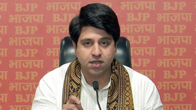 Shehzad Poonawalla resubmits resignation 'Warm goodbye to the party I love': Shehzad Poonawalla resigns from BJP 'once again'