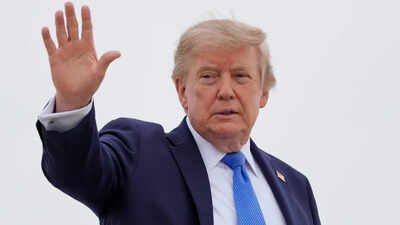 Trump's foreign policy: Strongmen on speed dial, allies and partners on notice