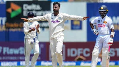 India's Manav Suthar, centre, celebrates (PTI Photo) ‘Manav Suthar can become one of the best bowlers in the world’: Jayasuriya heaps big praise