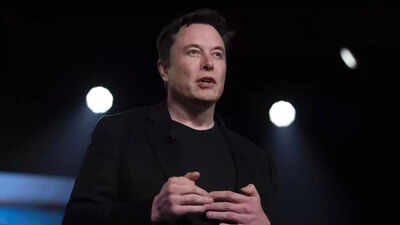 In 2018, Elon Musk sent every Tesla employee a memo that took authority away from their managers and handed it to …