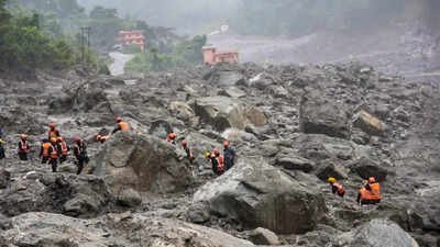 Search and rescue operations under way in Rasuwa Everest veterans, mountain guides enter choked hydropower tunnel to rescue 6