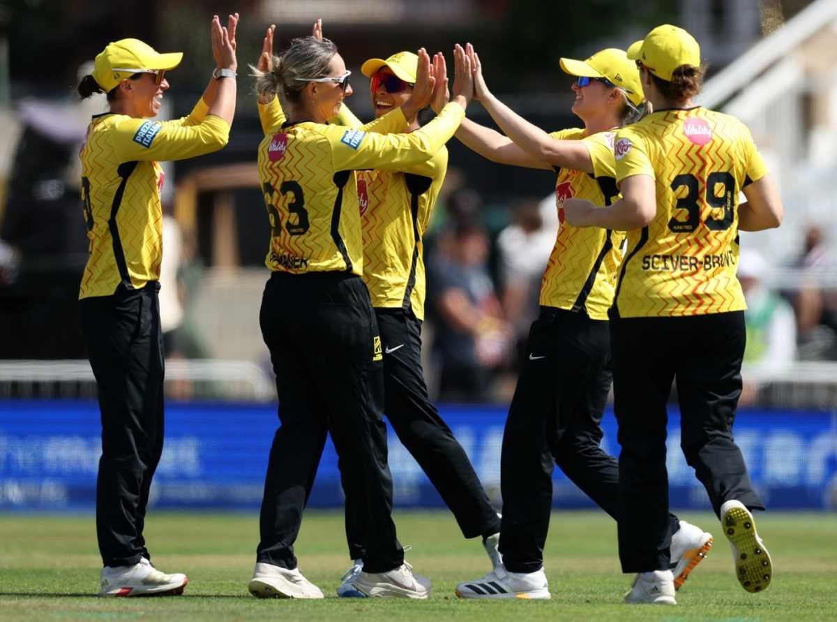 TRT-W vs SOB-W Match Prediction - Who Will Win The Hundred Women's 2026 Match 29? Playing XI, Pitch Report & Toss Prediction