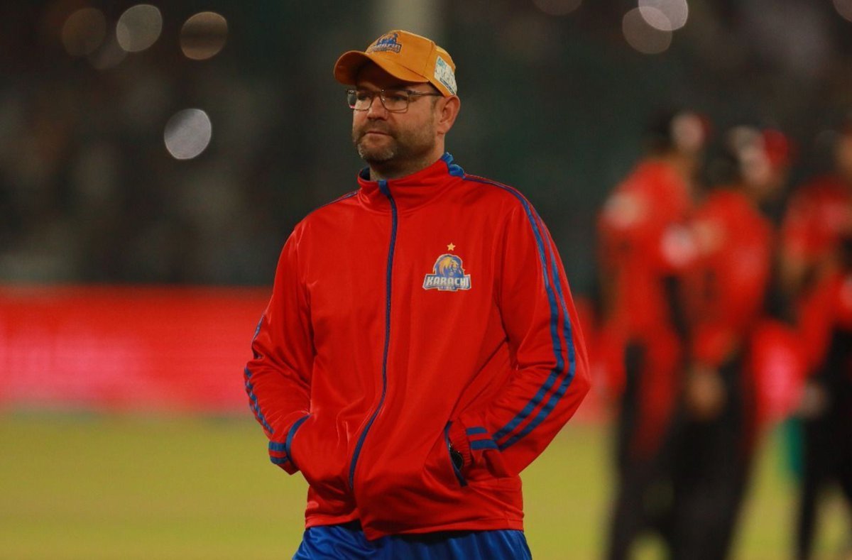 Pakistan in talks to bring in Michael Smith as red-ball and white-ball coach