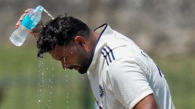 India's Rishabh Pant cools himself on Day 2 of the 2nd Sri Lanka Test (PTI)