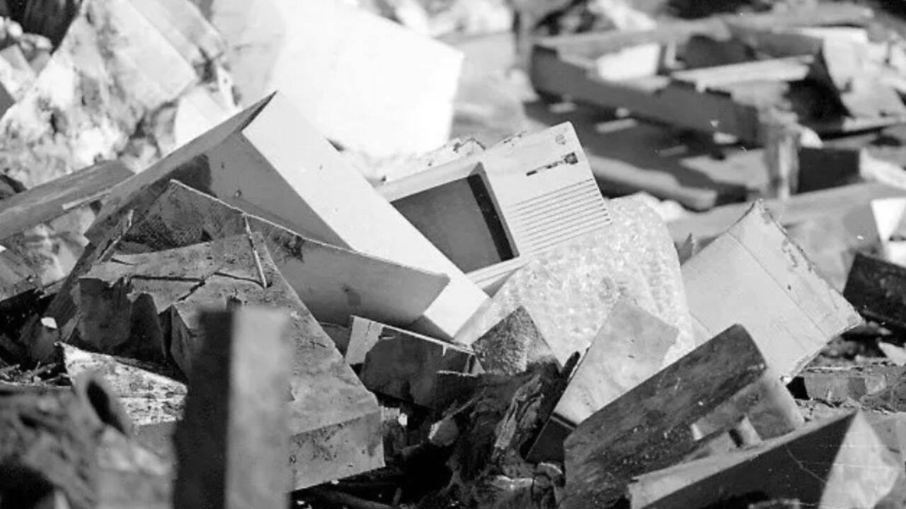 A Lisa, dumped and destroyed